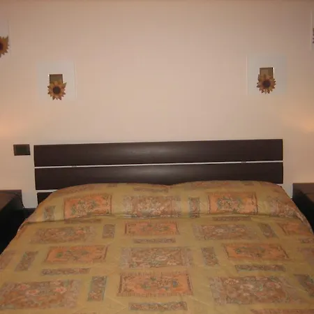 Bed and Breakfast I Fiori Τζόλα Πρεντόζα